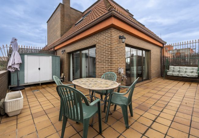 Appartement à Madrid - Penthouse en Duplex avec Vues Spectaculaires sur le Parc de Tetuán Appartement à Madrid - Penthouse en Duplex avec Vues Spectaculaires sur le Parc de Tetuán
