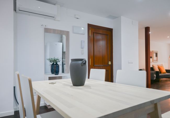 Appartement à Madrid -  Appartement spacieux avec balcon sur la Calle Santa Engracia, Chamberí Appartement à Madrid -  Appartement spacieux avec balcon sur la Calle Santa Engracia, Chamberí