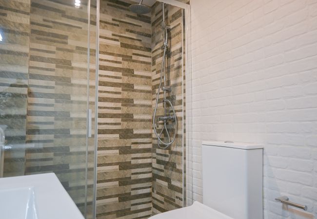 Appartement à Madrid -  Appartement spacieux avec balcon sur la Calle Santa Engracia, Chamberí Appartement à Madrid -  Appartement spacieux avec balcon sur la Calle Santa Engracia, Chamberí