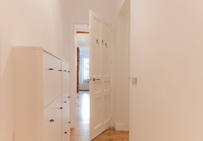 Appartement à Madrid - Appartement élégant et lumineux au coeur de Chamberí : Avec balcons et grands espaces Appartement à Madrid - Appartement élégant et lumineux au coeur de Chamberí : Avec balcons et grands espaces