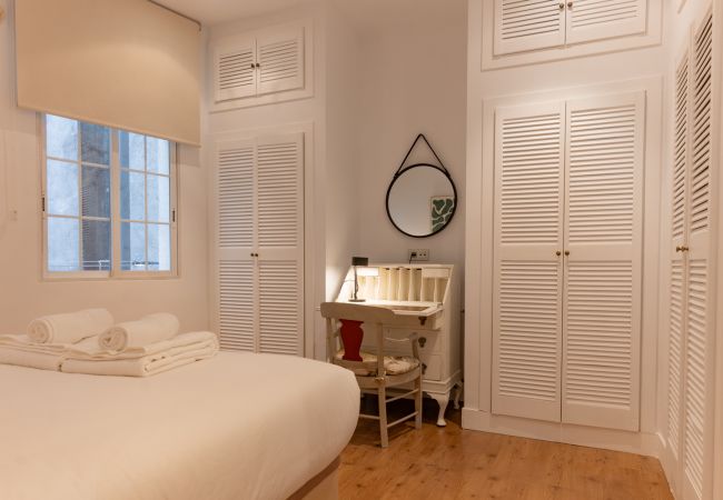 Appartement à Madrid - Appartement élégant et lumineux au coeur de Chamberí : Avec balcons et grands espaces Appartement à Madrid - Appartement élégant et lumineux au coeur de Chamberí : Avec balcons et grands espaces