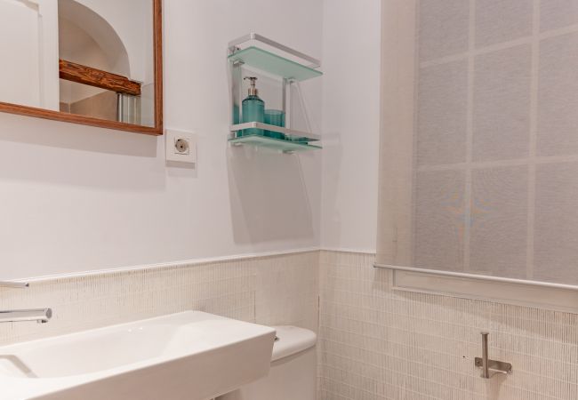 Appartement à Madrid - Appartement élégant et lumineux au coeur de Chamberí : Avec balcons et grands espaces Appartement à Madrid - Appartement élégant et lumineux au coeur de Chamberí : Avec balcons et grands espaces