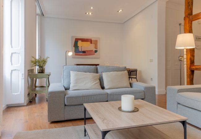 Appartement à Madrid - Appartement élégant et lumineux au coeur de Chamberí : Avec balcons et grands espaces Appartement à Madrid - Appartement élégant et lumineux au coeur de Chamberí : Avec balcons et grands espaces