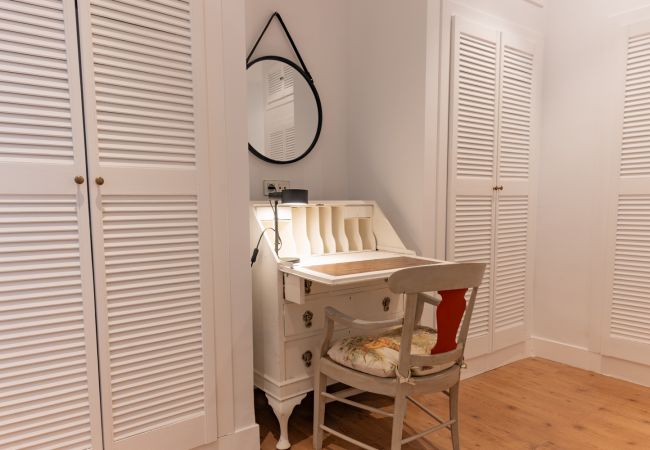 Appartement à Madrid - Appartement élégant et lumineux au coeur de Chamberí : Avec balcons et grands espaces Appartement à Madrid - Appartement élégant et lumineux au coeur de Chamberí : Avec balcons et grands espaces