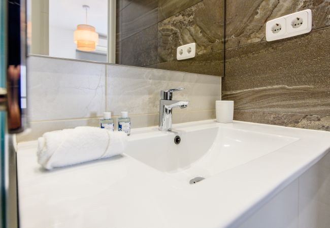 Appartement à Madrid - AAL49 Alberto Alcocer, 49 Appartement à Madrid - AAL49 Alberto Alcocer, 49