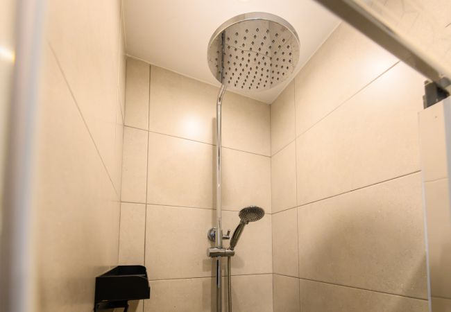 Chambres d'hôtes à Madrid - La Paz : chambre avec essence bolivienne et confort à Madrid Chambres d'hôtes à Madrid - La Paz : chambre avec essence bolivienne et confort à Madrid