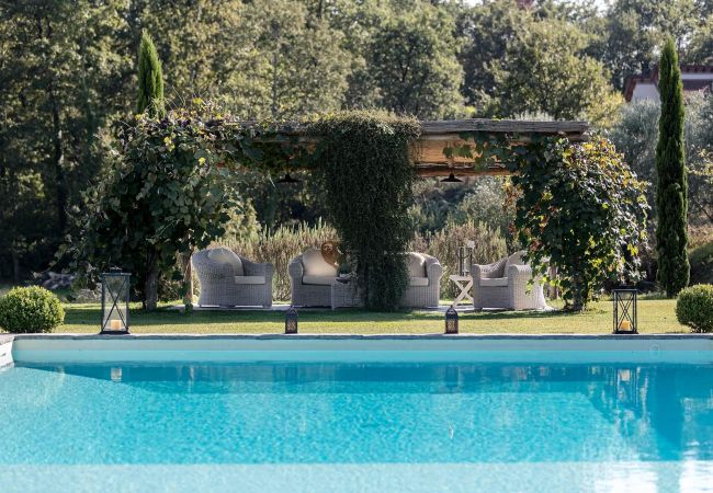 Villa à Lucca - Romantic Farmhouse with Oversize Panoramic Pool Villa à Lucca - Romantic Farmhouse with Oversize Panoramic Pool