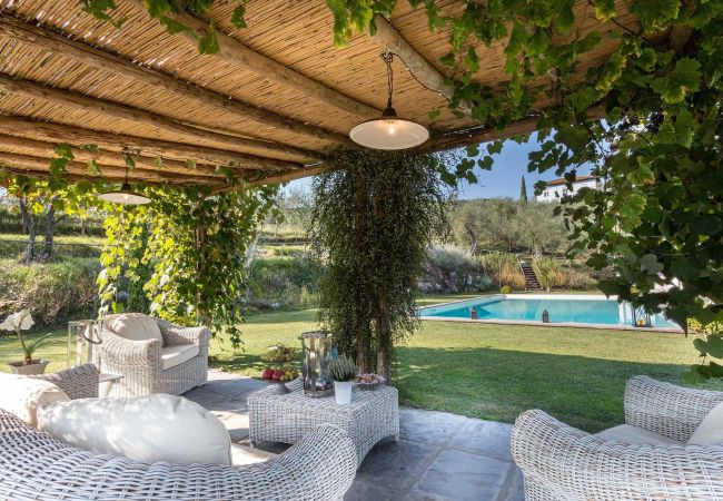 Villa à Lucca - Romantic Farmhouse with Oversize Panoramic Pool Villa à Lucca - Romantic Farmhouse with Oversize Panoramic Pool