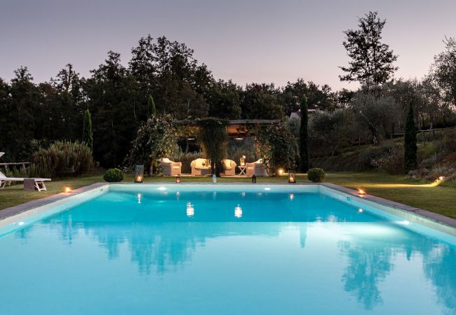 Villa à Lucca - Romantic Farmhouse with Oversize Panoramic Pool Villa à Lucca - Romantic Farmhouse with Oversize Panoramic Pool
