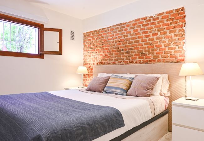 Appartamento a Madrid - GARDEN House Downtown MADRID CENTRO-IFEMA-AEROPUERTO. 2 ROOMS 6 PAX GARDEN Appartamento a Madrid - GARDEN House Downtown MADRID CENTRO-IFEMA-AEROPUERTO. 2 ROOMS 6 PAX GARDEN