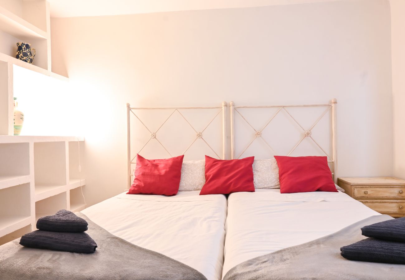Appartamento a Madrid - GARDEN House Downtown MADRID CENTRO-IFEMA-AEROPUERTO. 2 ROOMS 6 PAX GARDEN Appartamento a Madrid - GARDEN House Downtown MADRID CENTRO-IFEMA-AEROPUERTO. 2 ROOMS 6 PAX GARDEN