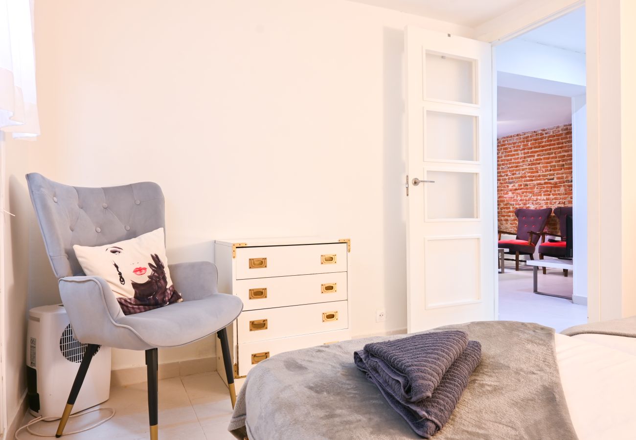 Appartamento a Madrid - GARDEN House Downtown MADRID CENTRO-IFEMA-AEROPUERTO. 2 ROOMS 6 PAX GARDEN Appartamento a Madrid - GARDEN House Downtown MADRID CENTRO-IFEMA-AEROPUERTO. 2 ROOMS 6 PAX GARDEN
