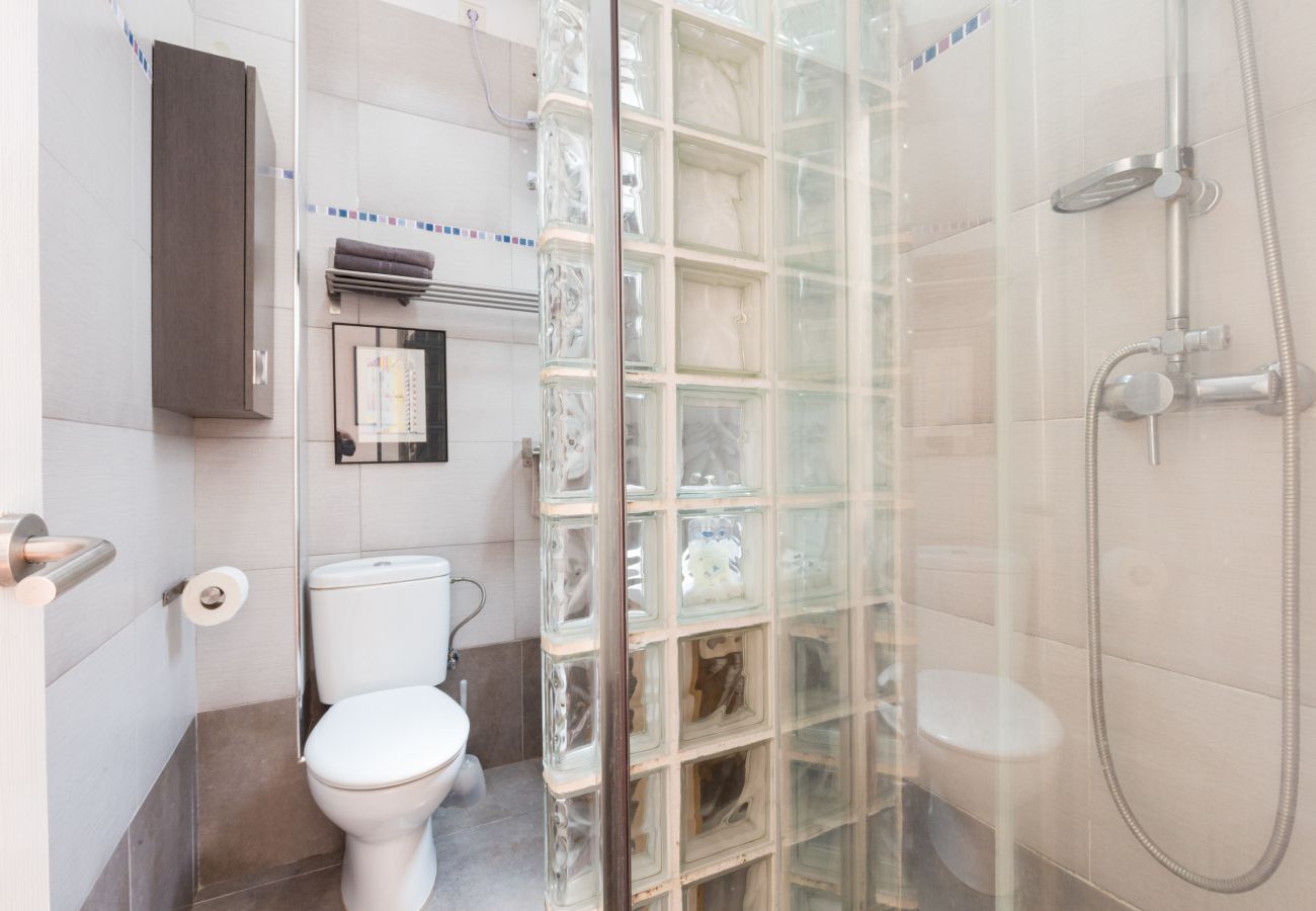 Appartamento a Barcelona - GRACIA SANT AGUSTÍ piso de 3 dormitorios en alquiler por días en Barcelona centro, Gracia Appartamento a Barcelona - GRACIA SANT AGUSTÍ piso de 3 dormitorios en alquiler por días en Barcelona centro, Gracia