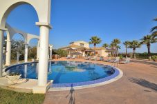 Villa a Sa Pobla - Son Manyo 261 magnífica villa con piscina privada, gran zona exterior, zona infantil y aire acondicionado