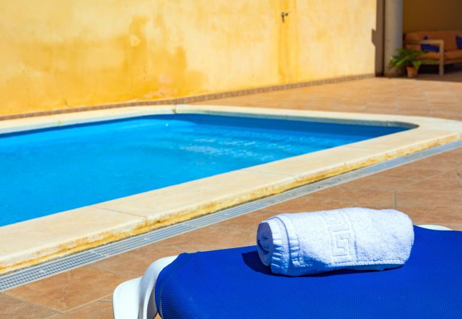 Casa a Muro - Marimar 039 fantástica casa ideal grupos con piscina, aire acondicionado, barbacoa y WiFi Casa a Muro - Marimar 039 fantástica casa ideal grupos con piscina, aire acondicionado, barbacoa y WiFi