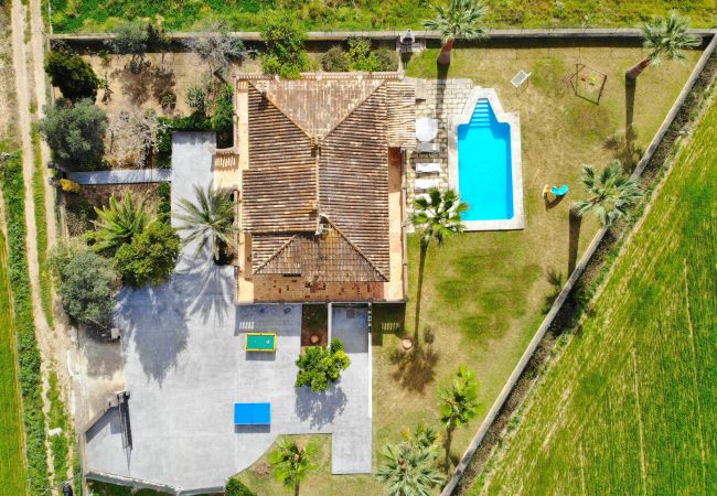 Fattoria a Sa Pobla - Can Mussol 040 magnifica villa con piscina privada, gran jardín, zona infantil, billar, ping pong y WiFi Fattoria a Sa Pobla - Can Mussol 040 magnifica villa con piscina privada, gran jardín, zona infantil, billar, ping pong y WiFi