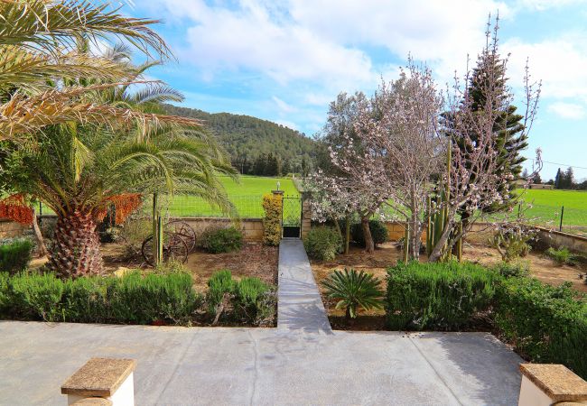 Fattoria a Sa Pobla - Can Mussol 040 magnifica villa con piscina privada, gran jardín, zona infantil, billar, ping pong y WiFi Fattoria a Sa Pobla - Can Mussol 040 magnifica villa con piscina privada, gran jardín, zona infantil, billar, ping pong y WiFi