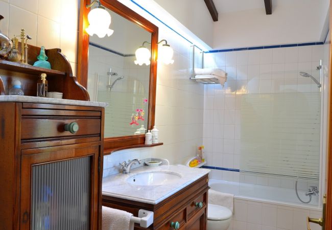 Villa a Binissalem - Casa Binissagar II 106 lujosa villa con piscina privada, sauna, jacuzzi, zona infantil y barbacoa Villa a Binissalem - Casa Binissagar II 106 lujosa villa con piscina privada, sauna, jacuzzi, zona infantil y barbacoa