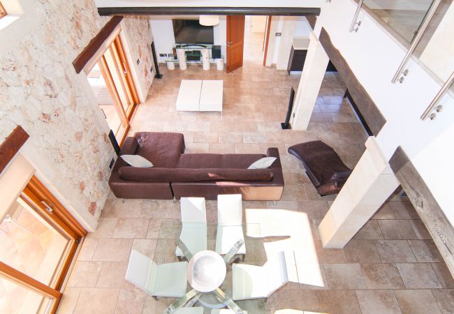 Fattoria a Sa Pobla - Rey del Campo 140 lujosa villa con piscina privada, aire acondicionado, jardín y zona barbacoa Fattoria a Sa Pobla - Rey del Campo 140 lujosa villa con piscina privada, aire acondicionado, jardín y zona barbacoa