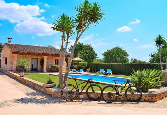 Fattoria a Santa Margalida - S'Estret 184 mágnifica finca con piscina privada, terraza, acogedor jardín y ping pong Fattoria a Santa Margalida - S'Estret 184 mágnifica finca con piscina privada, terraza, acogedor jardín y ping pong