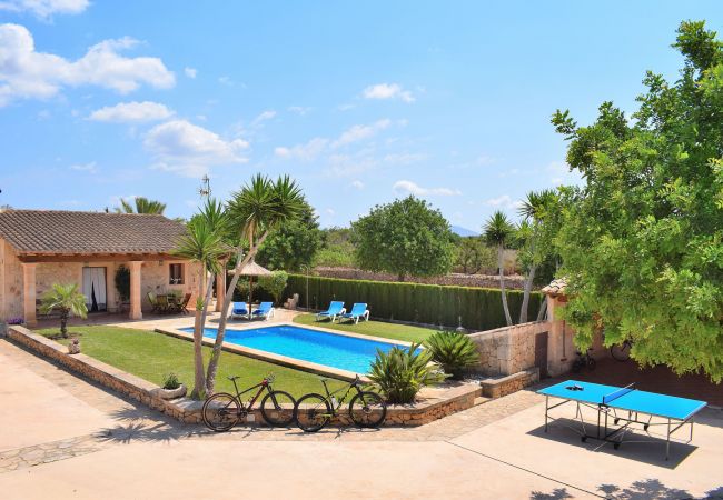  a Santa Margalida - S'Estret 184 mágnifica finca con piscina privada, terraza, acogedor jardín y ping pong