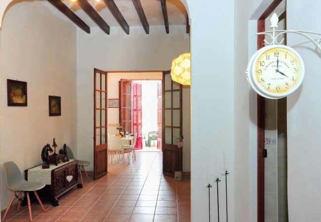 Casa a Petra - Es Forn 229 acogedora casa de pueblo con piscina privada, terraza y WiFi Casa a Petra - Es Forn 229 acogedora casa de pueblo con piscina privada, terraza y WiFi