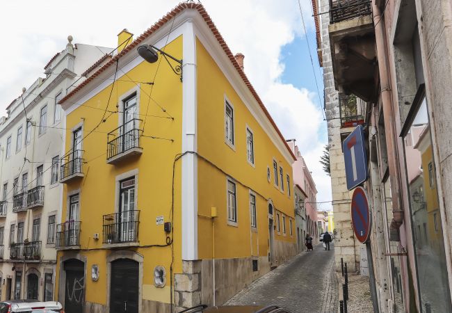 Grand Parliament Duplex by Homing Grand Parliament Duplex by Homing