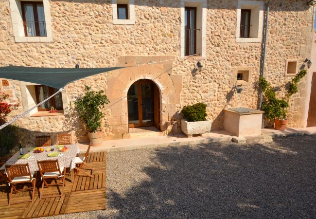 Casa rurale a Santa Margalida - Es Rafal des Turó maravillosa finca con piscina privada, zona infantil, aire acondicionado y terraza Casa rurale a Santa Margalida - Es Rafal des Turó maravillosa finca con piscina privada, zona infantil, aire acondicionado y terraza