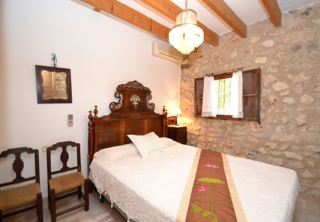 Fattoria a Lloret de Vistalegre - Can Blanc 018 finca rústica con piscina privada, aire acondicionado, terraza y barbacoa Fattoria a Lloret de Vistalegre - Can Blanc 018 finca rústica con piscina privada, aire acondicionado, terraza y barbacoa