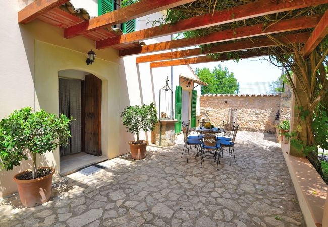 Fattoria a Lloret de Vistalegre - Can Blanc 018 finca rústica con piscina privada, aire acondicionado, terraza y barbacoa Fattoria a Lloret de Vistalegre - Can Blanc 018 finca rústica con piscina privada, aire acondicionado, terraza y barbacoa