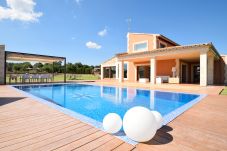 Villa a Muro - Son Morei de les Penyes 007 lujosa villa con piscina privada, jacuzzi, ping pong, barbacoa y aire acondicionado