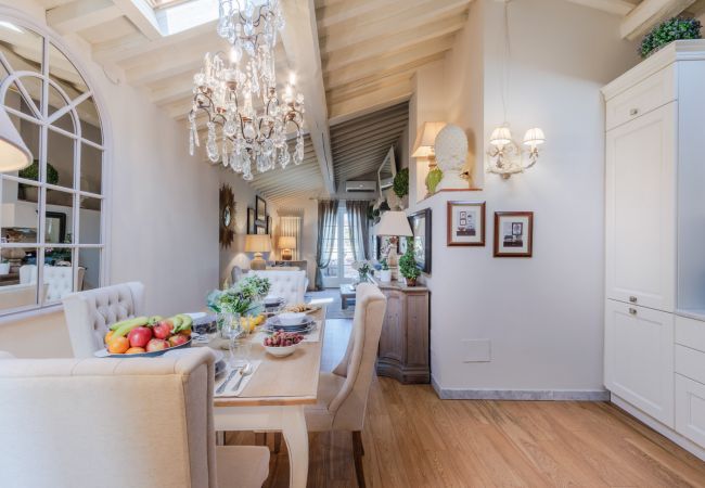 Appartamento a Lucca - Unwind Yourself on a Panoramic Terrace inside Lucca Appartamento a Lucca - Unwind Yourself on a Panoramic Terrace inside Lucca