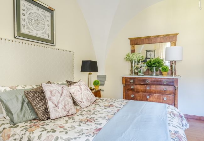 Appartamento a Lucca - Comfortable Convenient Apartment with Garden Views Appartamento a Lucca - Comfortable Convenient Apartment with Garden Views