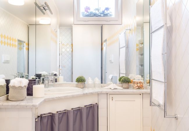 Appartamento a Lucca - A Toproof Penthouse Apartment with Elevator and Private Garden Inside the Walls Appartamento a Lucca - A Toproof Penthouse Apartment with Elevator and Private Garden Inside the Walls