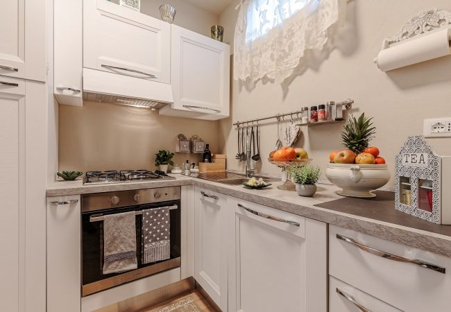 Appartamento a Lucca - CASA UCCELLINI Apartment with a Romantic Terrace Appartamento a Lucca - CASA UCCELLINI Apartment with a Romantic Terrace