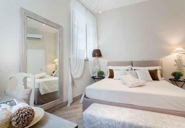 Appartamento a Lucca - Ground Floor Historical Gem in the Heart of Lucca Appartamento a Lucca - Ground Floor Historical Gem in the Heart of Lucca