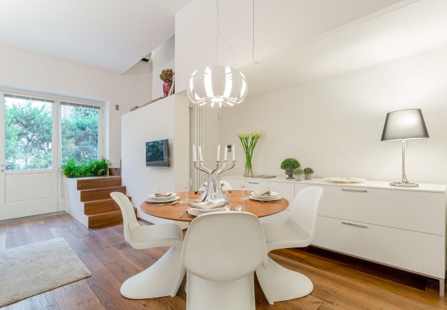 Appartamento a Lucca - Contemporary Apartment with Garden and Parking Appartamento a Lucca - Contemporary Apartment with Garden and Parking