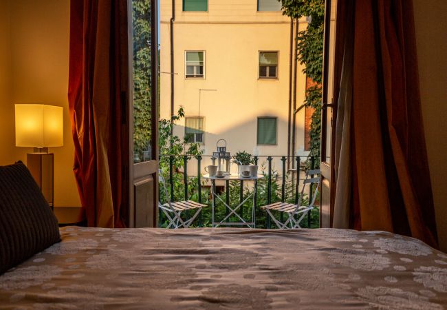 Appartamento a Lucca - Contemporary Apartment with Garden and Parking Appartamento a Lucca - Contemporary Apartment with Garden and Parking