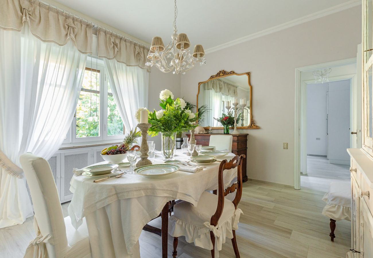 Villa a Lucca - VILLA OLIVIA: a New Luxury Villa with Garden in Lucca with PARKING Villa a Lucca - VILLA OLIVIA: a New Luxury Villa with Garden in Lucca with PARKING