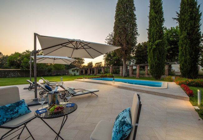 Villa a Lucca - HONEYMOON LEONOR VILLA in bike distance from Lucca Villa a Lucca - HONEYMOON LEONOR VILLA in bike distance from Lucca