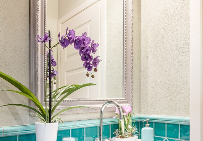 Villa a Monte San quirico - A Romantic Farmhouse with Pool in 10 mins walk away from the Walls of Lucca Villa a Monte San quirico - A Romantic Farmhouse with Pool in 10 mins walk away from the Walls of Lucca