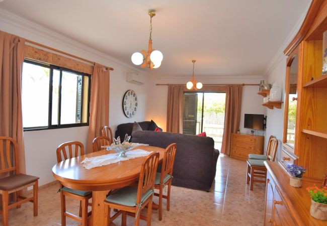 Villetta a Playa de Muro - Ca Na Coloma 145 fantástica villa con barbacoa, billar, ping pong y WiFi Villetta a Playa de Muro - Ca Na Coloma 145 fantástica villa con barbacoa, billar, ping pong y WiFi