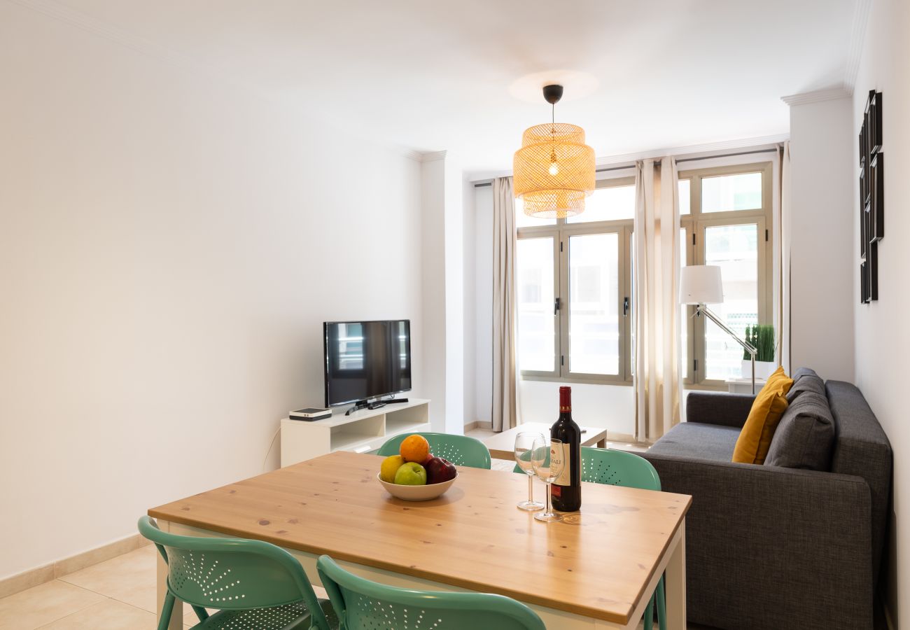 Casa a Las Palmas de Gran Canaria - Surf Beach Canteras & Parking By CanariasGetaway  Casa a Las Palmas de Gran Canaria - Surf Beach Canteras & Parking By CanariasGetaway