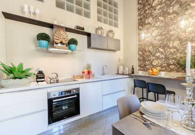 Appartamento a Lucca - Casa AriasARIAS APARTMENT in the iconic Piazza San Michele Appartamento a Lucca - Casa AriasARIAS APARTMENT in the iconic Piazza San Michele