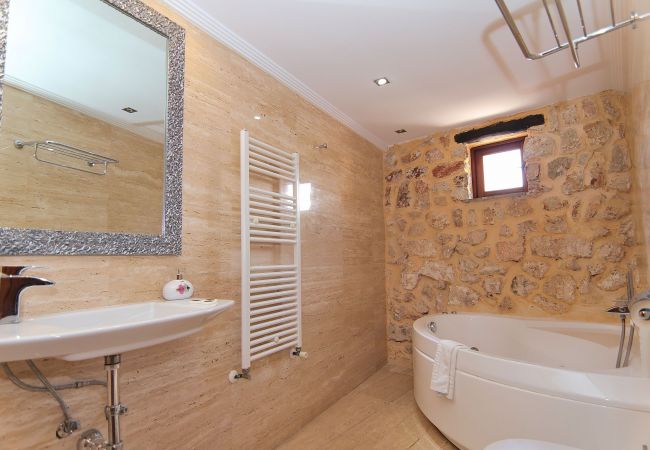 Villa a Muro - Can Bassa 243 fantástica villa con piscina privada, terraza, barbacoa y aire acondicionado Villa a Muro - Can Bassa 243 fantástica villa con piscina privada, terraza, barbacoa y aire acondicionado