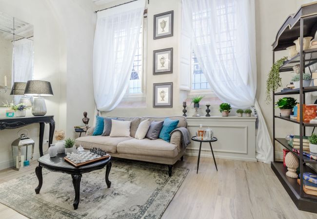 Appartamento a Lucca - PAOLO GUINIGI Smart Apartment Suite inside Lucca Appartamento a Lucca - PAOLO GUINIGI Smart Apartment Suite inside Lucca