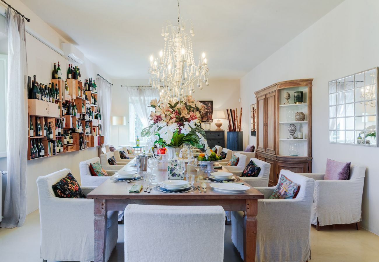 Villa a Montecarlo - 10 Bedrooms Villa in Lucca, SPA, Panoramic Pool Villa a Montecarlo - 10 Bedrooms Villa in Lucca, SPA, Panoramic Pool