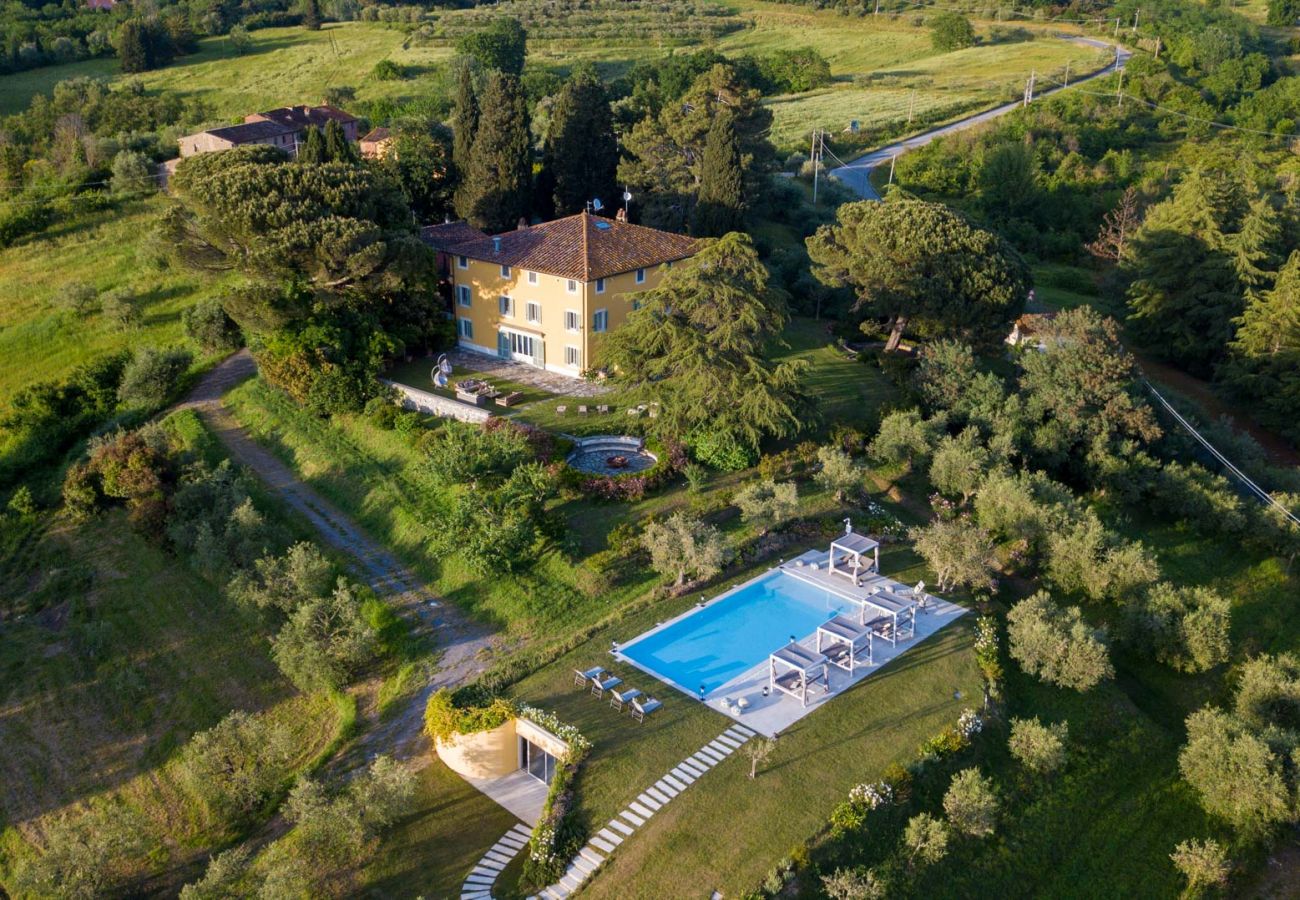 Villa a Montecarlo - 10 Bedrooms Villa in Lucca, SPA, Panoramic Pool Villa a Montecarlo - 10 Bedrooms Villa in Lucca, SPA, Panoramic Pool