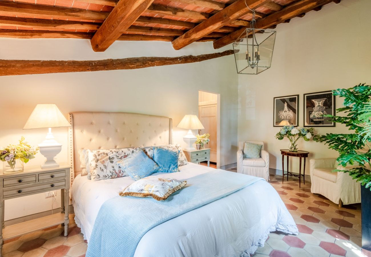 Villa a Montecarlo - 10 Bedrooms Villa in Lucca, SPA, Panoramic Pool Villa a Montecarlo - 10 Bedrooms Villa in Lucca, SPA, Panoramic Pool
