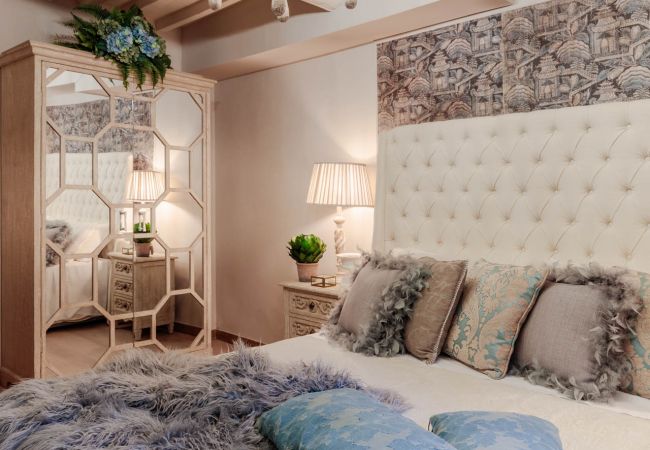 Appartamento a Lucca - Luxury 1 Bedroom Apartment inside the Walls of Lucca Appartamento a Lucca - Luxury 1 Bedroom Apartment inside the Walls of Lucca